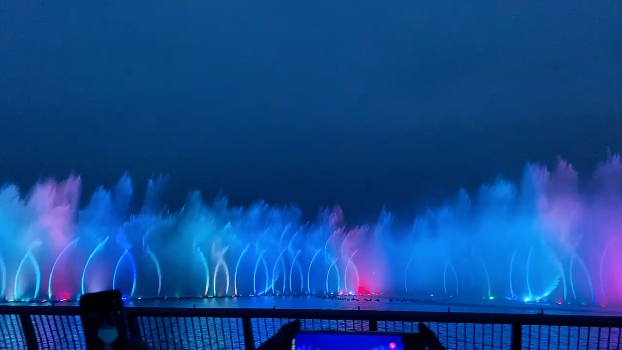 武清南湖绿博园 水秀表演点亮梦幻之夜